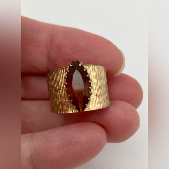 Sarah Coventry Jewelry - Vintage Sarah Coventry Jewelry Ring Gold Tone With Amber Marquise Stone Signed